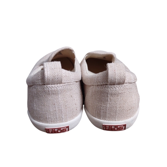 Taos 7.5 Dandy Canvas Slip On Shoes - Picture 5 of 12